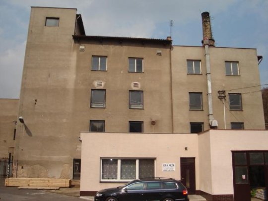 Objekt k podnikání k mnoha využití - Slaný, Lázeňská ulice